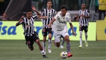 Cuca encara novamente quem lhe tirou poss&iacute;vel t&iacute;tulo em 2021