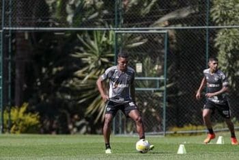 Atl&eacute;tico deve enfrentar xar&aacute; paranaense com time alternativo