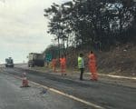 Atenção motoristas: Trânsito segue lento na MG 050 sentido Itaúna por causa de obras