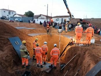 Morre criança que ficou 18 horas presa em buraco de 8 metros de profundidade em Carmo do Paranaíba