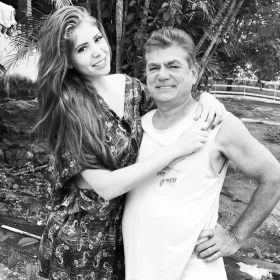 Pai da ex-BBB divinopolitana Amanda Gontijo morre em acidente de trânsito em Goiás