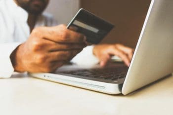 Conhe&ccedil;a 11 dicas para evitar golpes na internet