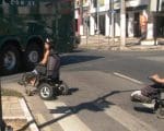 Cadeirantes relatam dificuldades de locomoção nos arredores da Rodoviária de Divinópolis
