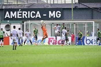 No Am&eacute;rica, &ldquo;melhor ataque &eacute; a defesa&rdquo;.