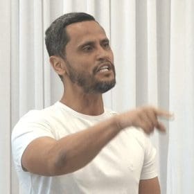 Prefeito comenta denúncias no Ministério Público e critica deputada: “O que ela fez por Divinópolis?”