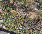 Bolsonaro vai para o Estrela do Oeste Clube ap&oacute;s pronunciamento em pra&ccedil;a p&uacute;blica