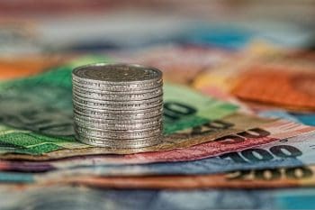 Benefici&aacute;rios com NIS de final 7 recebem hoje o Aux&iacute;lio Brasil