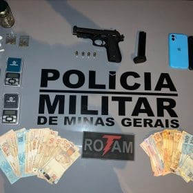 Delivery da droga: PM prende dupla que recebia pedidos por WhatsApp e entregava em casa no Planalto em Divinópolis