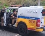 Polícia Rodoviária apoia agentes do DEER em ocorrências de transporte irregular de passageiros