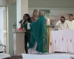 Ministra da Eucaristia mostra revolta com a elei&ccedil;&atilde;o de Lula durante a missa no bairro Esplanada