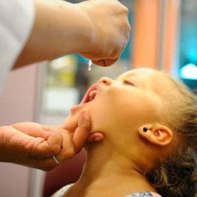 S&aacute;bado tem mutir&atilde;o de vacina&ccedil;&atilde;o em Divin&oacute;polis; saiba quais vacinas dispon&iacute;veis