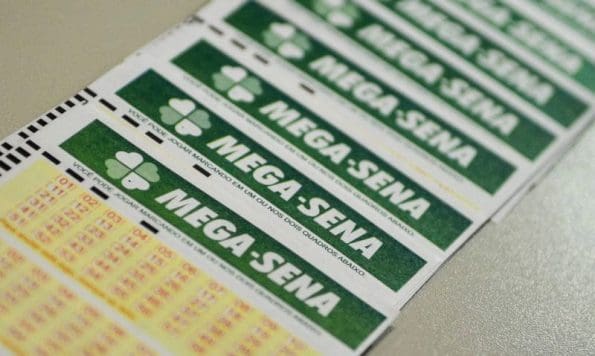 Mega-Sena premia 5 apostas de Divinópolis no concurso 2689