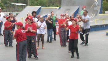 Divin&oacute;polis: Caminhada encerra atividades da semana do idoso