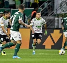 Mesmo com a derrota, Am&eacute;rica depende de si para chegar na Libertadores.