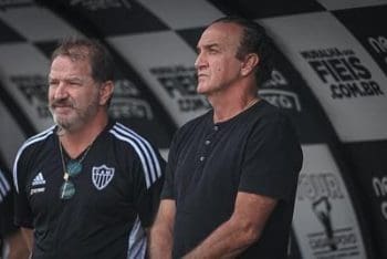 Atl&eacute;tico sem t&eacute;cnico?? Cuca n&atilde;o disse que fica, mas tamb&eacute;m ainda n&atilde;o falou que sai.