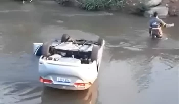 Carro de taxista &eacute; roubado e jogado no rio em Ita&uacute;na