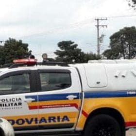 PMR recupera veículo furtado em Oliveira MG