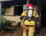 Incêndio destrói assistência técnica no bairro São Judas Tadeu em Divinópolis