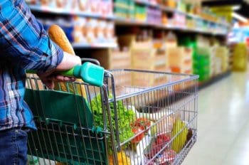 Supermercados fecham no feriado do Dia do Trabalhador em Divin&oacute;polis