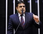 Deputado Domingos S&aacute;vio vota contra a PEC da Transi&ccedil;&atilde;o