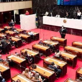 ADEFOM apresenta resultado da audiência realizada na Assembleia sobre inclusão social nas escolas