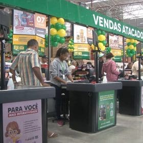Conheça a nova loja dos Supermercados ABC em Divinópolis