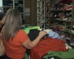 Vendas de Natal: Pesquisa aponta oscila&ccedil;&atilde;o de pre&ccedil;os no vestu&aacute;rio que pode chegar a 279% em Divin&oacute;polis