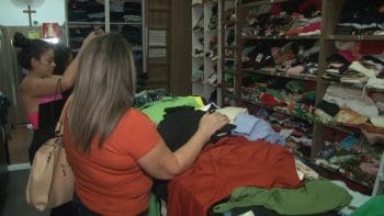 Vendas de Natal: Pesquisa aponta oscila&ccedil;&atilde;o de pre&ccedil;os no vestu&aacute;rio que pode chegar a 279% em Divin&oacute;polis