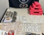 PM apreende grande quantidade de drogas em Ita&uacute;na, adolescente &eacute; apreendida