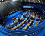 Senadores decidem trabalhar 3 dias por semana e 3 semanas por m&ecirc;s