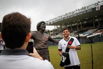 Luto no Futebol. Morre o maior do Vasco que agora vai brilhar como &ldquo;DINAMITE&rdquo; no c&eacute;u.