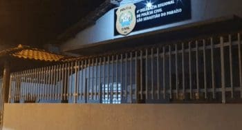 Companheira do pai que matou filha de 5 anos &eacute; presa