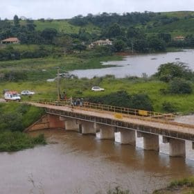 Corpo do homem que se afogou enquanto fazia stand up paddle no Lago de Furnas foi encontrado