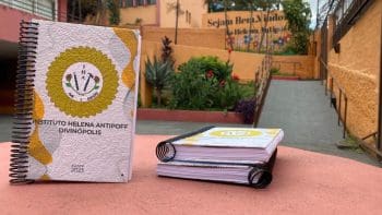Oficina de sustentabilidade do IHA produz agenda com capa recicl&aacute;vel