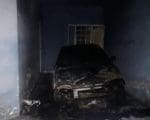 Mulher acusa irmão de atear fogo no carro dela nesta madrugada em Formiga