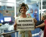 BBB 23: divinopolitano viraliza como Dona Herm&iacute;nia na fila da Casa de Vidro