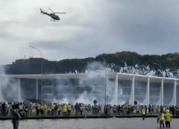 Atos em Bras&iacute;lia: 1 ano depois, divinopolitanos aguardam decis&atilde;o da Justi&ccedil;a