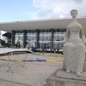 Sobe para 18 o número de divinopolitanos presos em Brasília