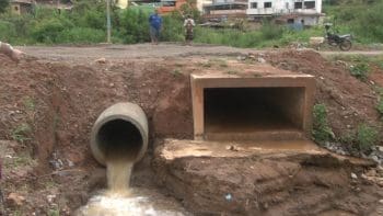 Obra em galeria pluvial no bairro Primavera provoca transtornos, afirma morador