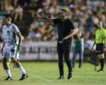 Coudet quer que gol &ldquo;saia mais r&aacute;pido&rdquo;.