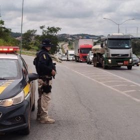 Veja os principais pontos de interdição nas rodovias federais de MG