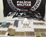PM prende homem com 13 armas e mais de 2 mil balas e frustra com&eacute;rcio ilegal em Ita&uacute;na