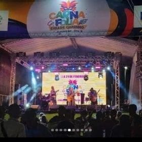 Carnaval em Claudio: alegria e animação na cidade carinho