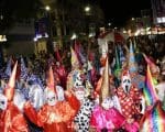 Abertura do carnaval de Oliveira lotou a pra&ccedil;a principal da cidade e veja programa&ccedil;&atilde;o