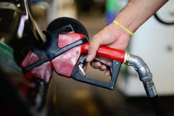 Subsídio de R$ 2,12 ao diesel deve ser mantido por 30 dias