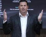 Vereador denuncia &lsquo;gabinete do &oacute;dio&rsquo; na prefeitura de Divin&oacute;polis