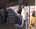 Professores realizaram protesto em defesa do piso salarial nesta sexta-feira (31)