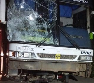 Morre mulher vítima de acidente entre moto e ônibus na BR-494, no Serra Verde