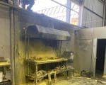 Bombeiros combatem incêndio em indústria de calçados em Nova Serrana