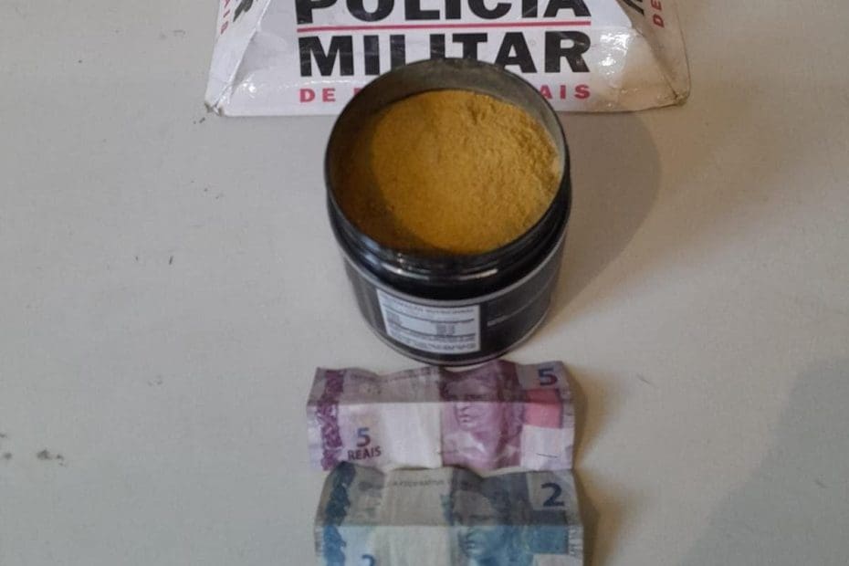 Homem é preso com maconha em pó no Santa Clara
